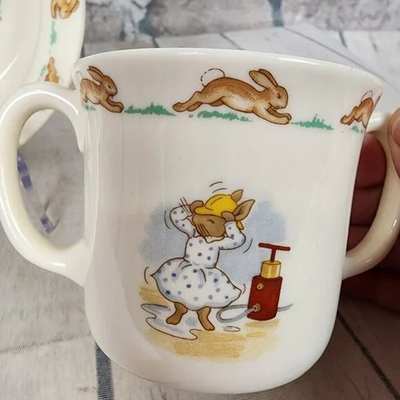 Royal Doulton Bunnykins Baby Bowl and 2 Handled Mug Set Earthenware Cream - Picture 8 of 11